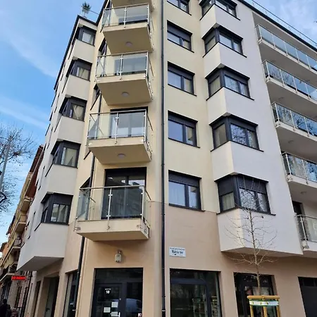 Matyas Corner Family Comfort Iii Appartement Boedapest